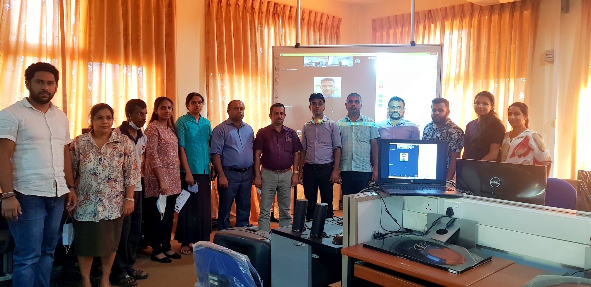Workshop on training administrative and non-academic staff for handing documentation and interactive communication with stakeholders to form a smart office