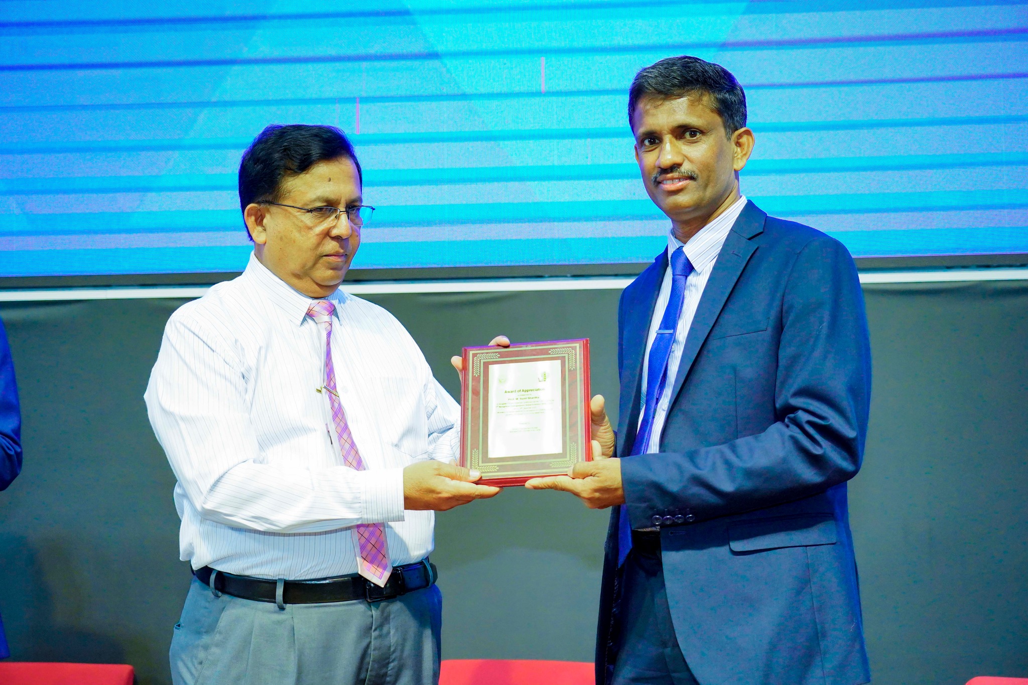 Management Undergraduates Research Session (MURS 2025)