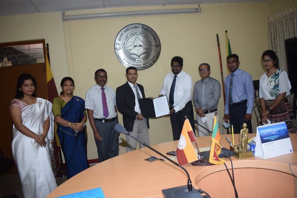 Memorandum of Understanding between Sabaragamuwa University and Hayleys Agro Farms Pvt. Ltd.