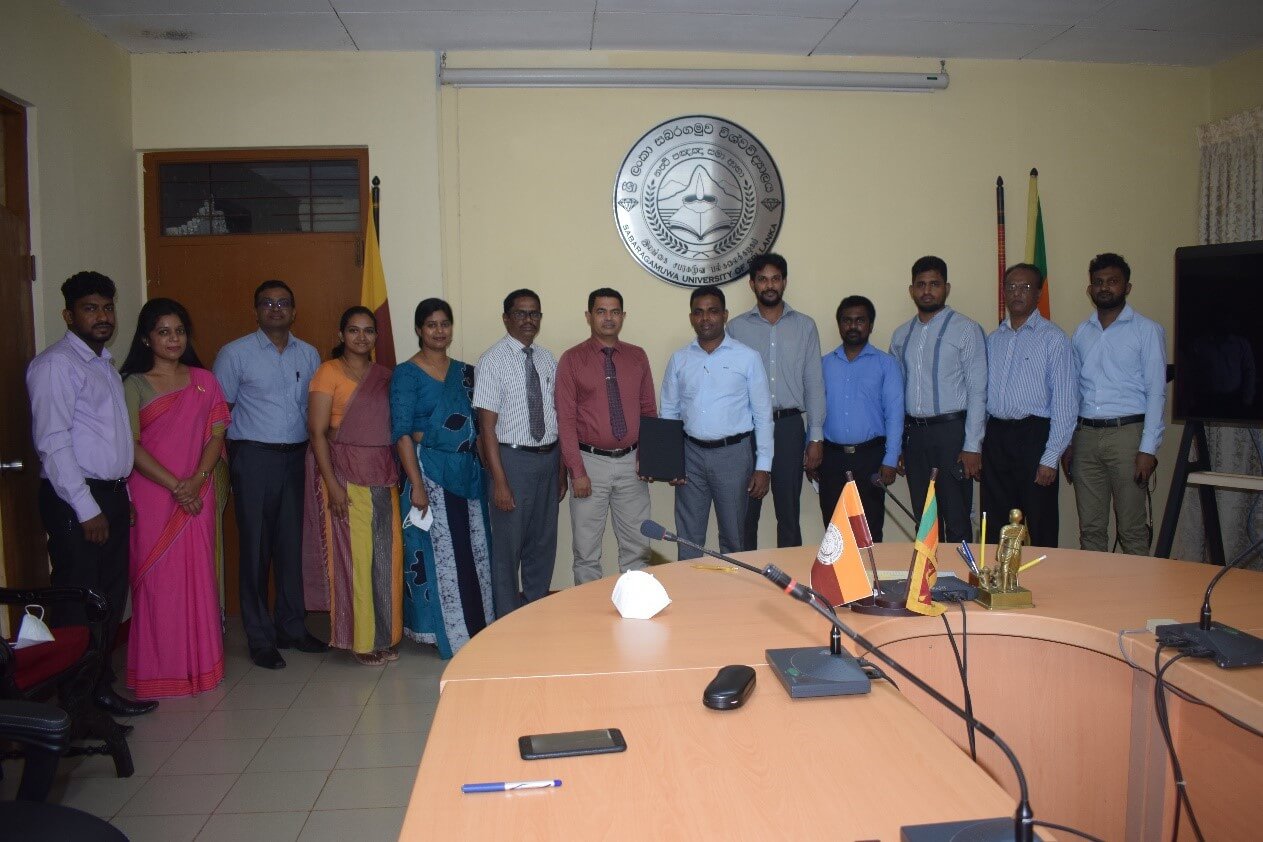 Memorandum of Understanding between Sabaragamuwa University and Hayleys Agro Farms Pvt. Ltd.